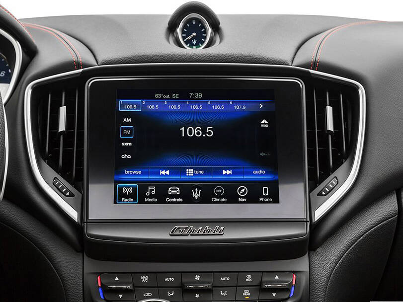 Maserati Ghibli Interior 