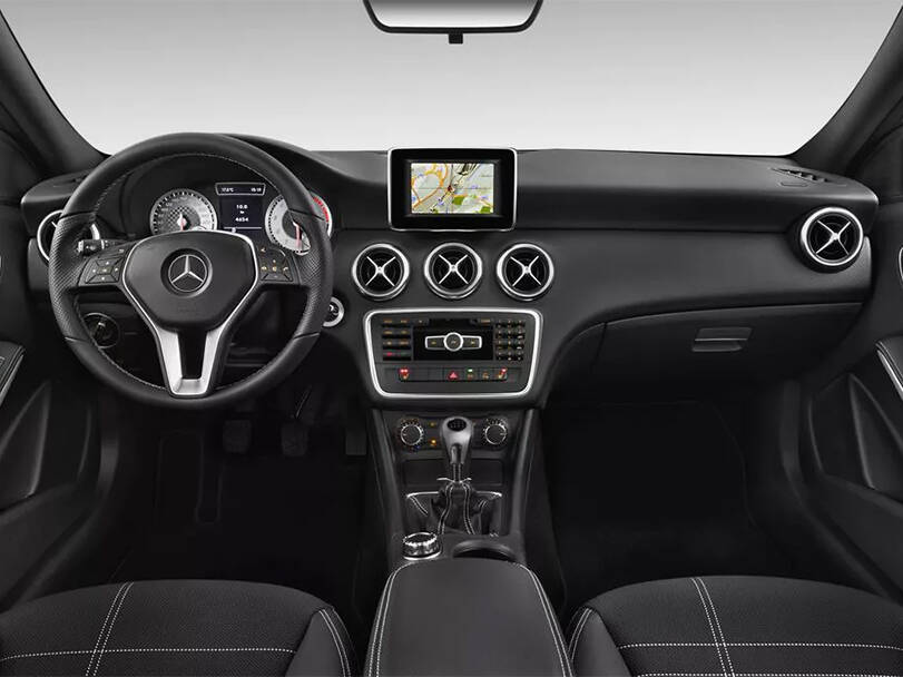 مرسيدس بنز كلاس A الداخلية 