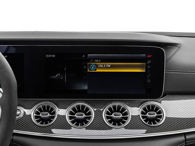 مرسيدس بنز AMG جي تي الجيل الأول (C190) الداخلية 