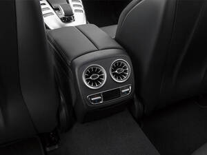 مرسيدس بنز AMG جي تي الداخلية 