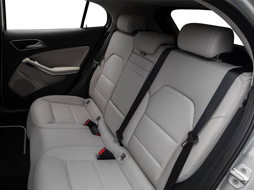 Mercedes Benz GLA 1st (X156) Generation Interior 