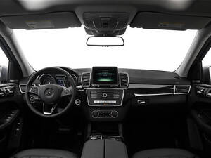 مرسيدس بنز GLS الداخلية 