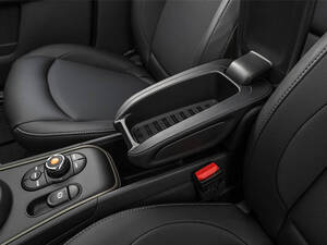 ميني كانتريمان الداخلية 