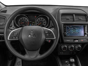 Mitsubishi Outlander Interior 