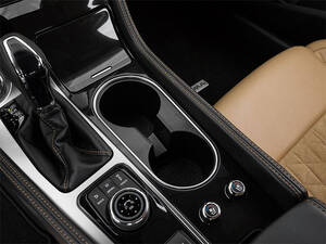 نيسان ماكسما الداخلية 