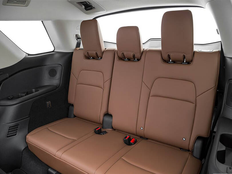 Nissan Pathfinder Interior 