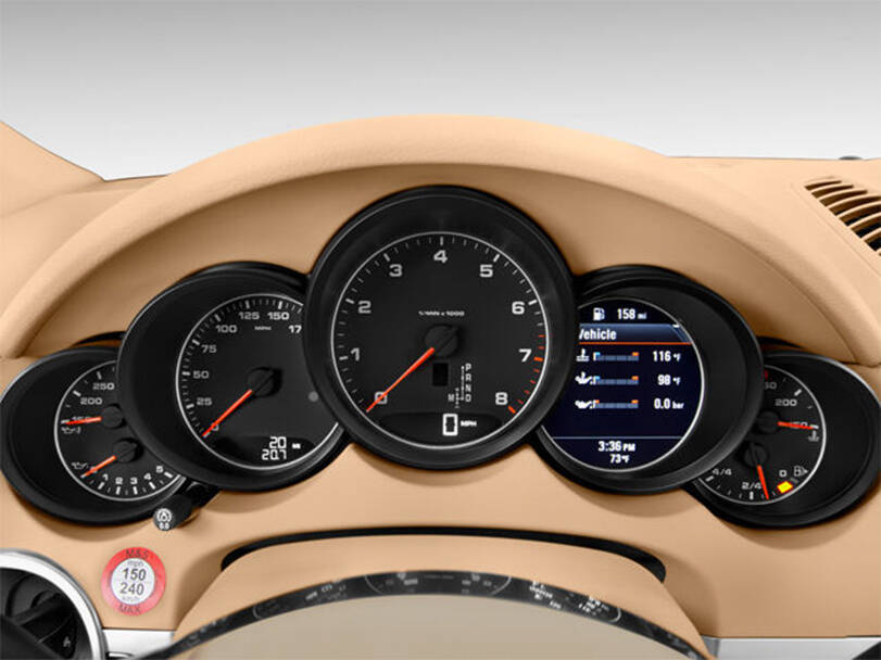 بورشه كايين الجيل الثاني (92A) الداخلية 