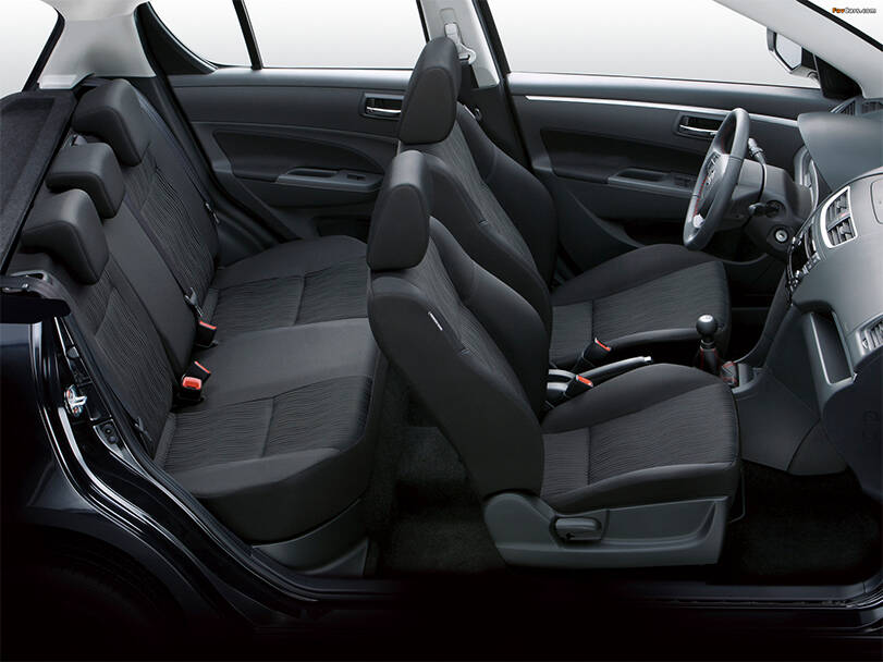 سوزوكي سويفت الجيل الثاني (AZG) الداخلية 