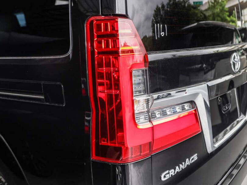 تويوتا جرانفيا الخارجية 