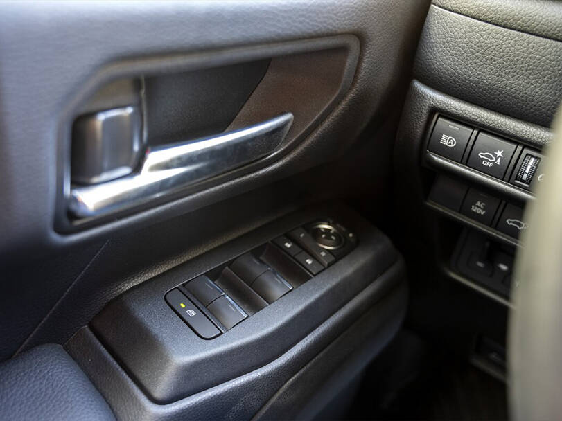 Toyota Land Cruiser Prado 2025 Interior 