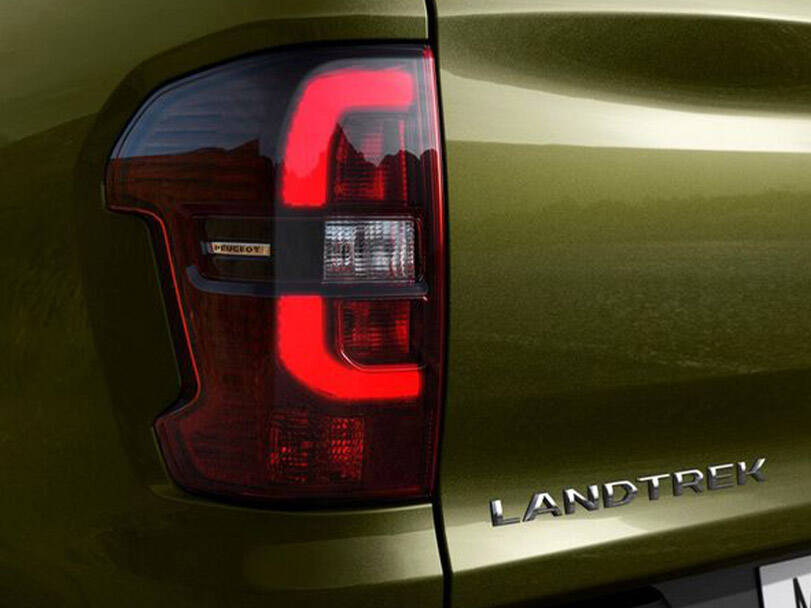 بيجو لاند تريك 2025 الخارجية 