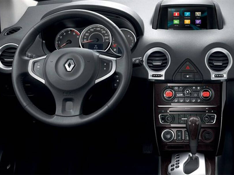 رينو كوليوس الجيل الأول (HY) الداخلية 