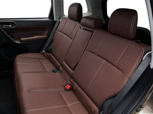 سوبارو فورستر الداخلية 