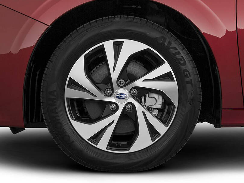 سوبارو ليجاسي الخارجية 