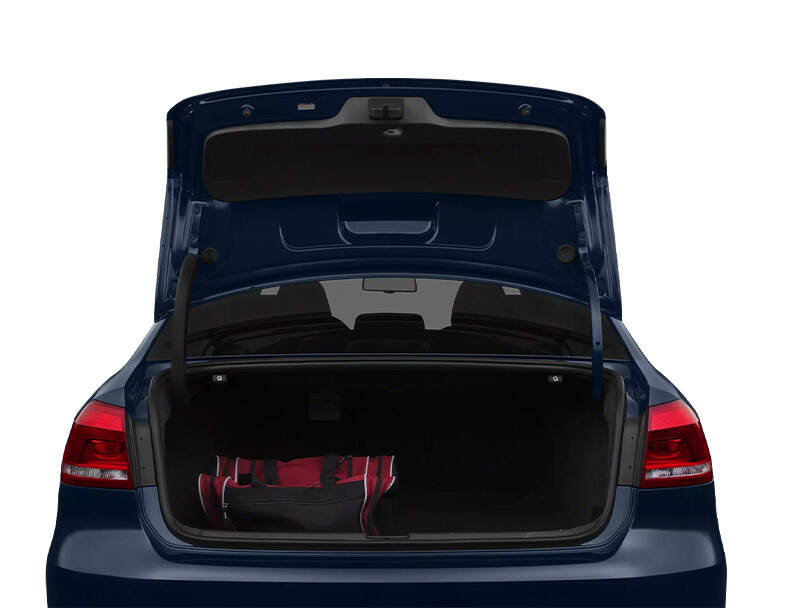 Volkswagen Passat 6th Generation Pictures: Explore 15 Images of Interior and Exterior Image-11