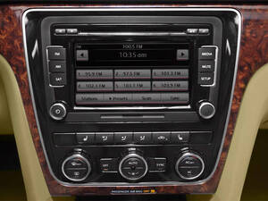 Volkswagen Passat Interior 