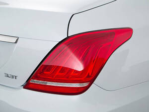 جينيسيس G90 الجيل الأول (HI)