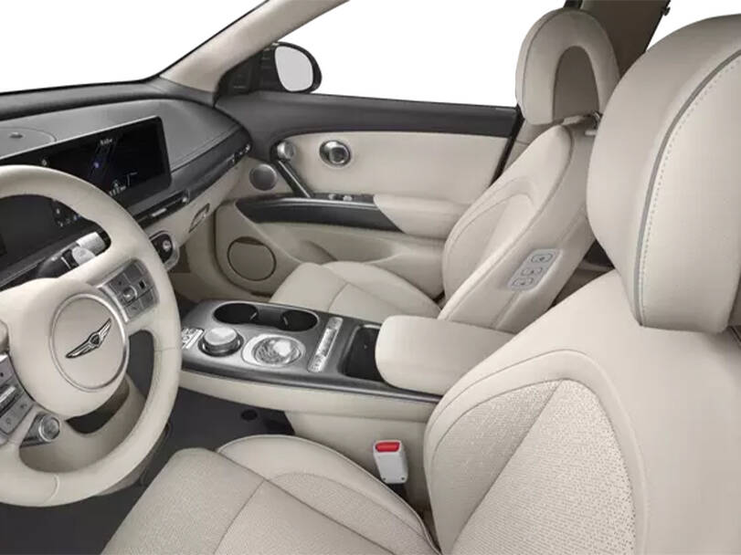 جينيسيس جي في 60 الداخلية 