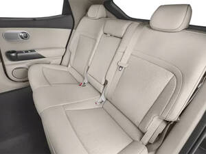 جينيسيس جي في 60 الداخلية 