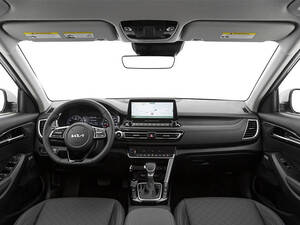 كيا سيلتوس الداخلية 