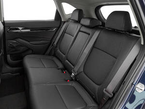 كيا سيلتوس الداخلية 