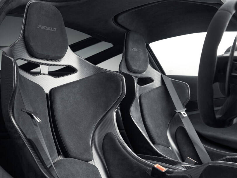 ماكلارين 765LT الداخلية 