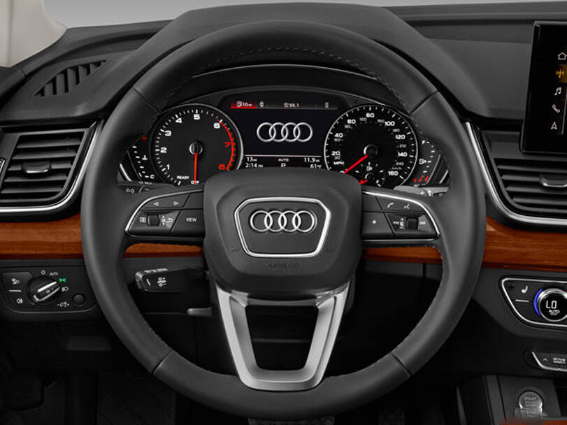 أودي SQ5 الجيل الأول (النوع 8R) الداخلية 