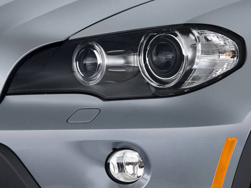 BMW X5 Exterior 