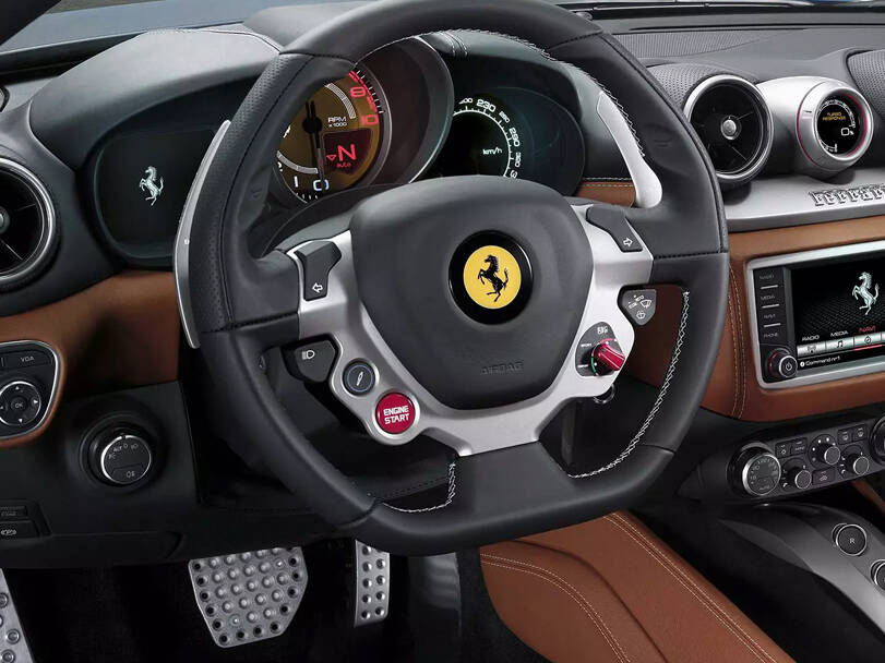 Ferrari California T Interior 