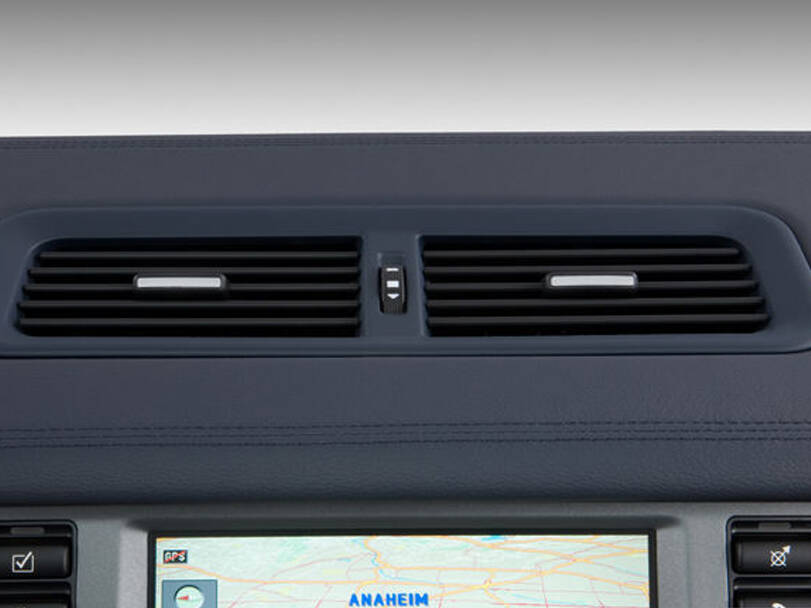 Land Rover Range Rover 3rd (L322) Generation Interior 