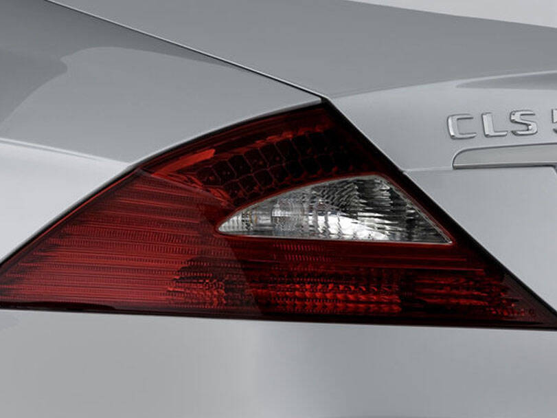 مرسيدس بنز CLS Class الجيل الأول (C219) صور داخلية وخارجية Image-2