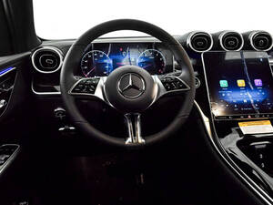 مرسيدس بنز GLC كلاس الداخلية 