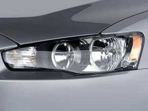 Mitsubishi Lancer Exterior 