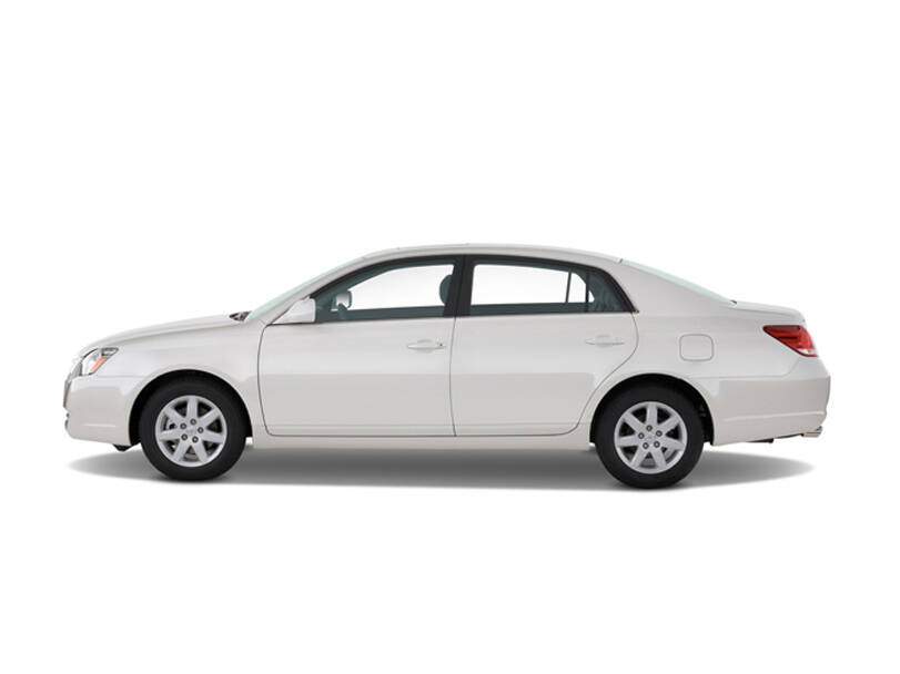 تويوتا أفالون الجيل الثالث (XX30) الخارجية 