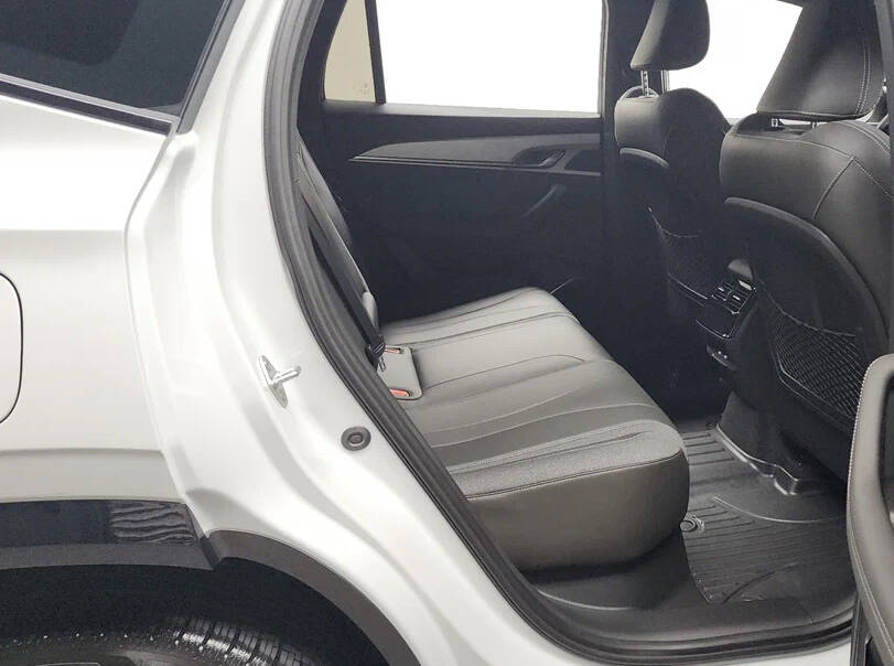 رينو كوليوس الداخلية Rear Seats