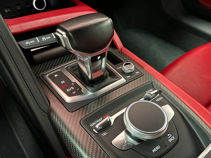 Audi R8 Interior 