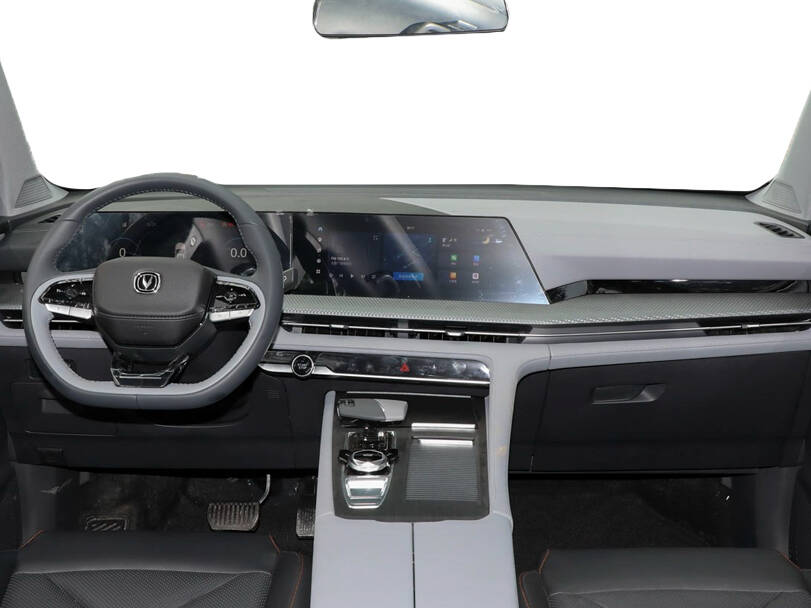 تشانجان CS75 2025 الداخلية 