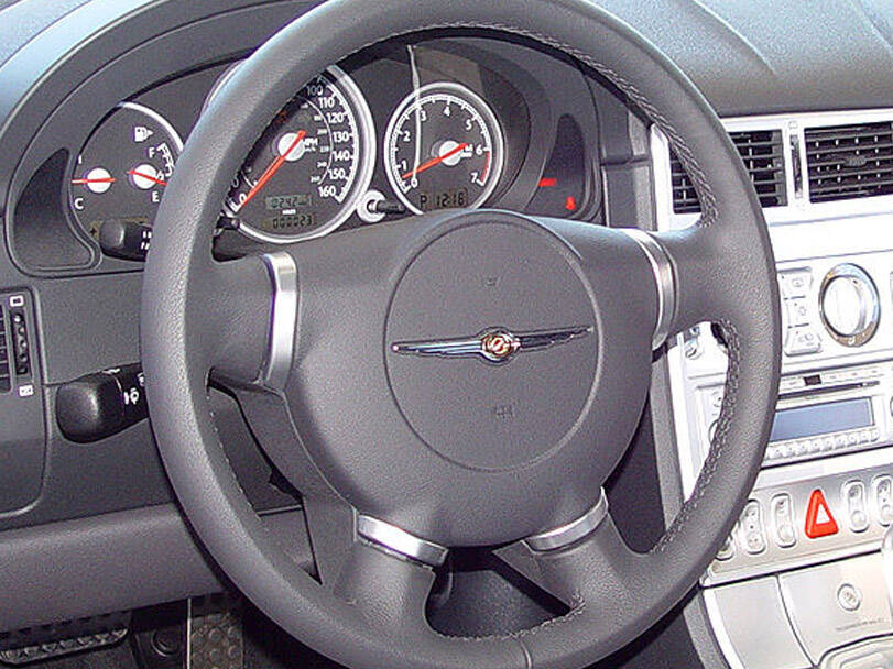 Chrysler Crossfire Interior 