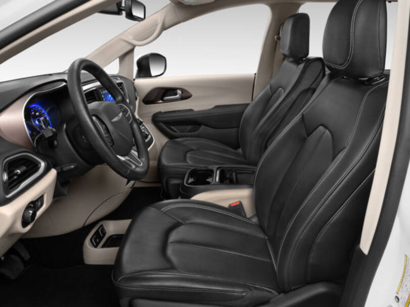 كرايسلر فوييجر 2026 الداخلية 