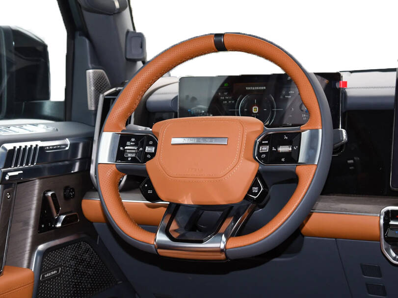Dongfeng M-Hero 917 Interior 