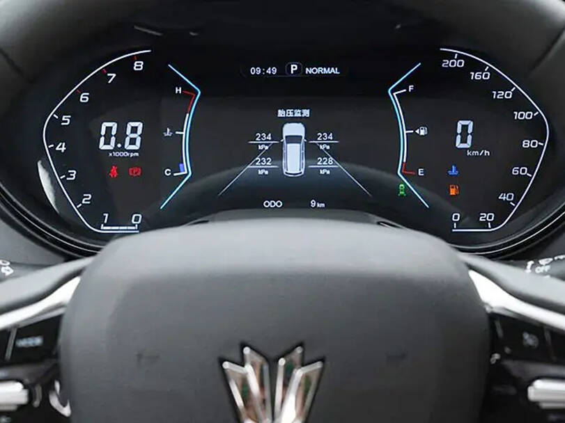 Dongfeng Paladin Interior 