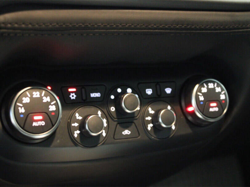 فيراري F12 برلينيتا الداخلية 