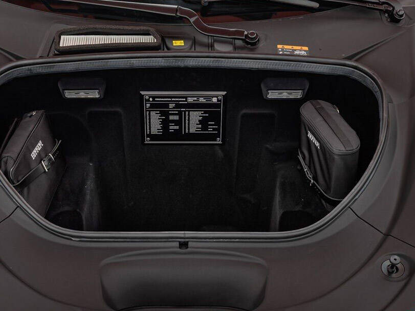 فيراري F8 تريبيوتو الخارجية 