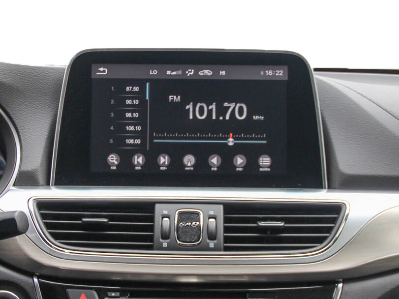 جي إيه سي GA8 الجيل الأول الداخلية 