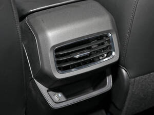 جيلي جيومتري سي الداخلية 