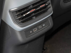 هونغ تشي HS3 الداخلية 