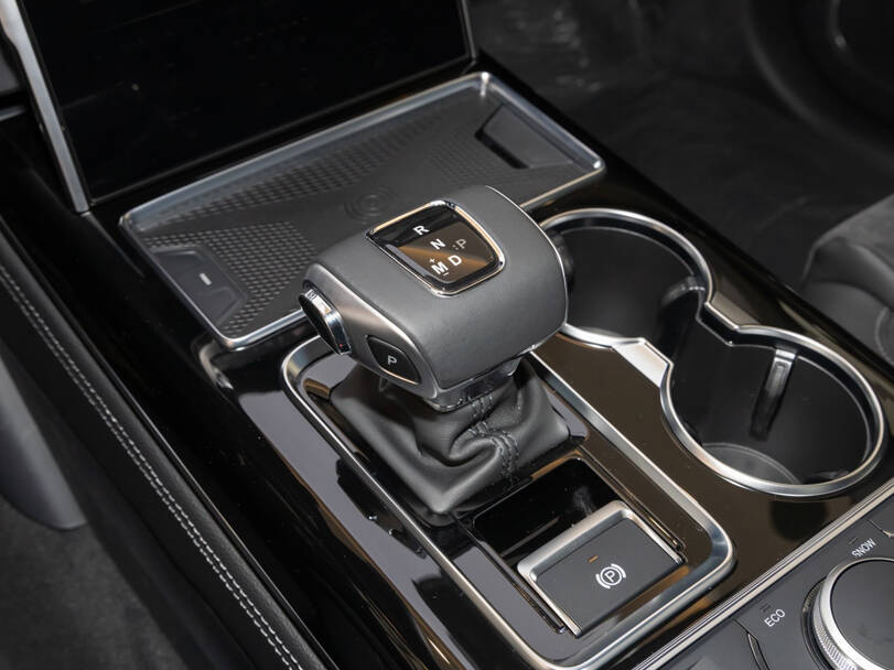 هونغ تشي HS7 الجيل الأول الداخلية 