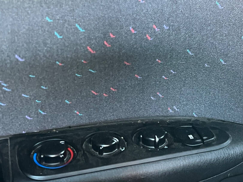 Hyundai H-1 Starex Interior 