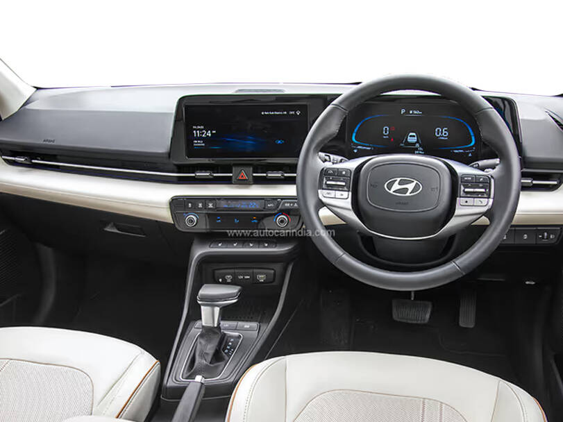 Hyundai Verna Interior 
