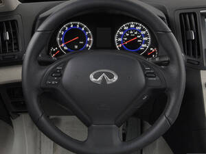 Infiniti G25 Interior 